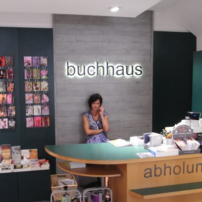 Buchhaus01